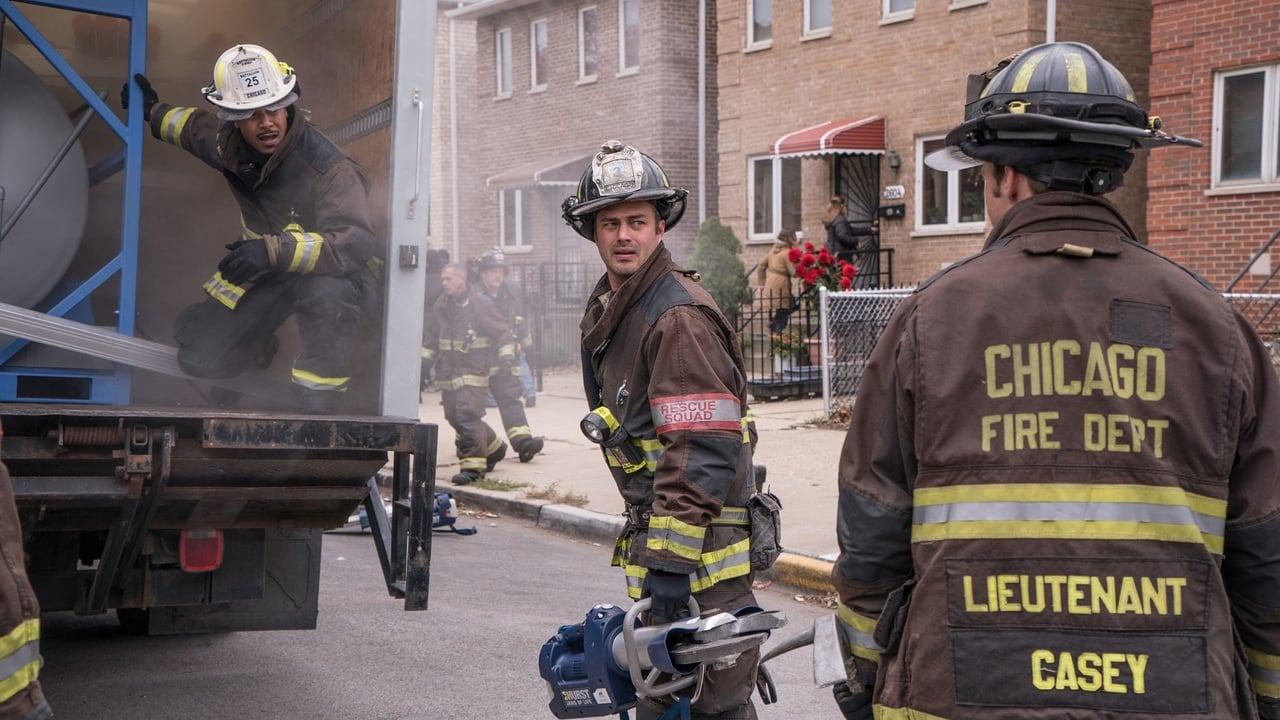Chicago Fire - Season 4 Episode 9 : Short and Fat