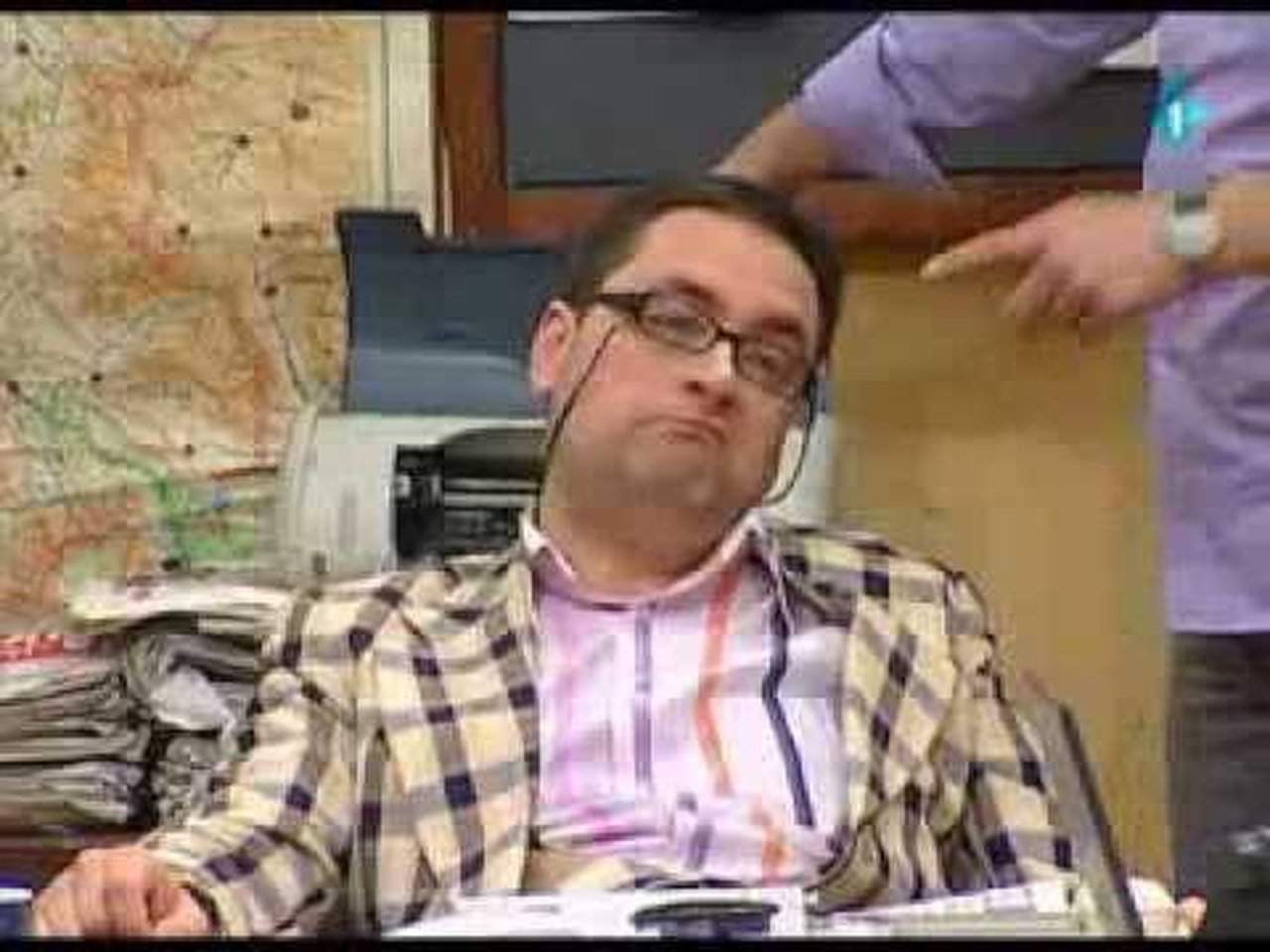 Government Job - Season 2 Episode 132 : 329 Vakcinacija