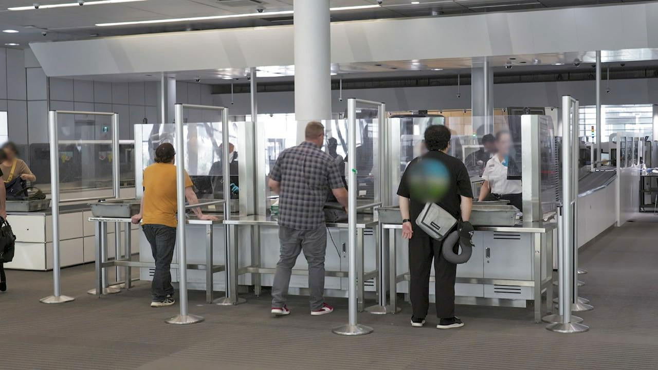 Toronto Airport Uncovered — Épisode 3