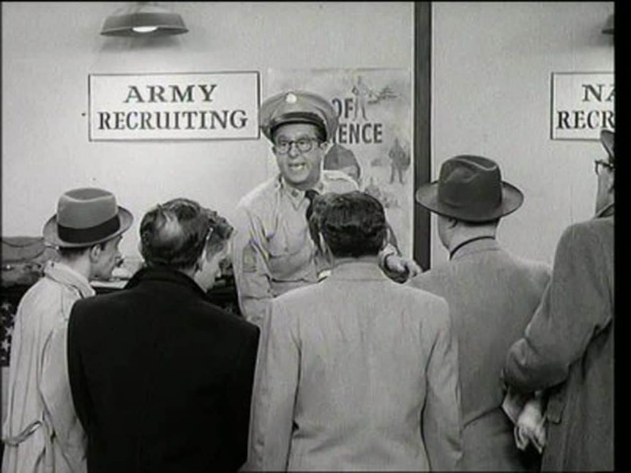 The Phil Silvers Show - Season 1 Episode 30 : The Recruiting Sergeant