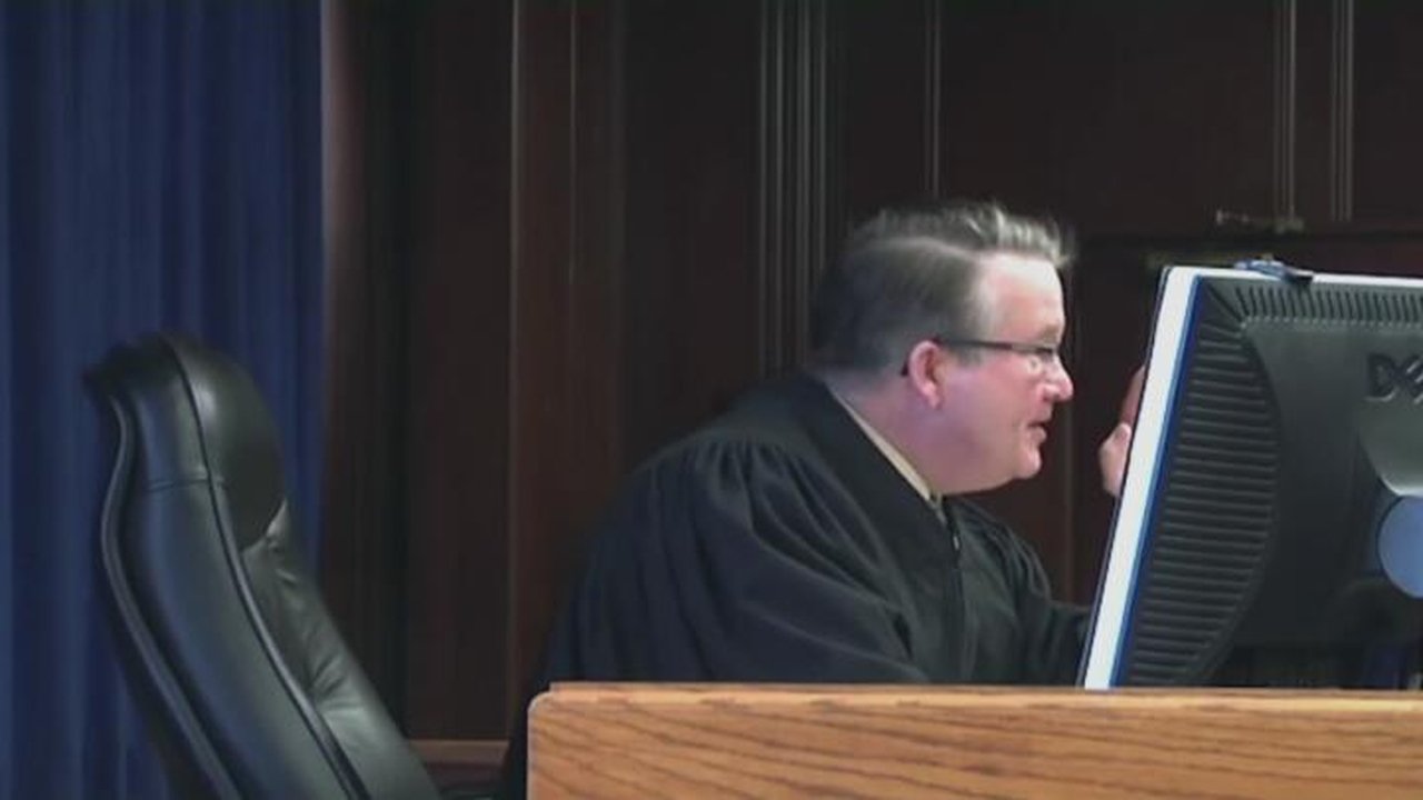 Court Cam - Season 0 Episode 35 : Top Five: Irate Judges