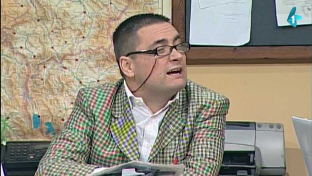 Government Job - Season 1 Episode 34 : Crveni pasoš