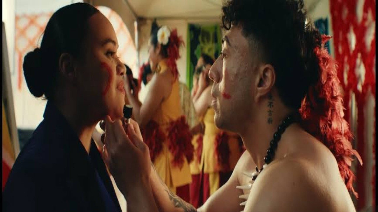 Immagine di copertina del trailer di First Place