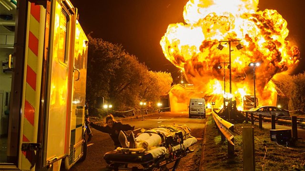 Casualty - Season 33 Episode 1 : Episode 1