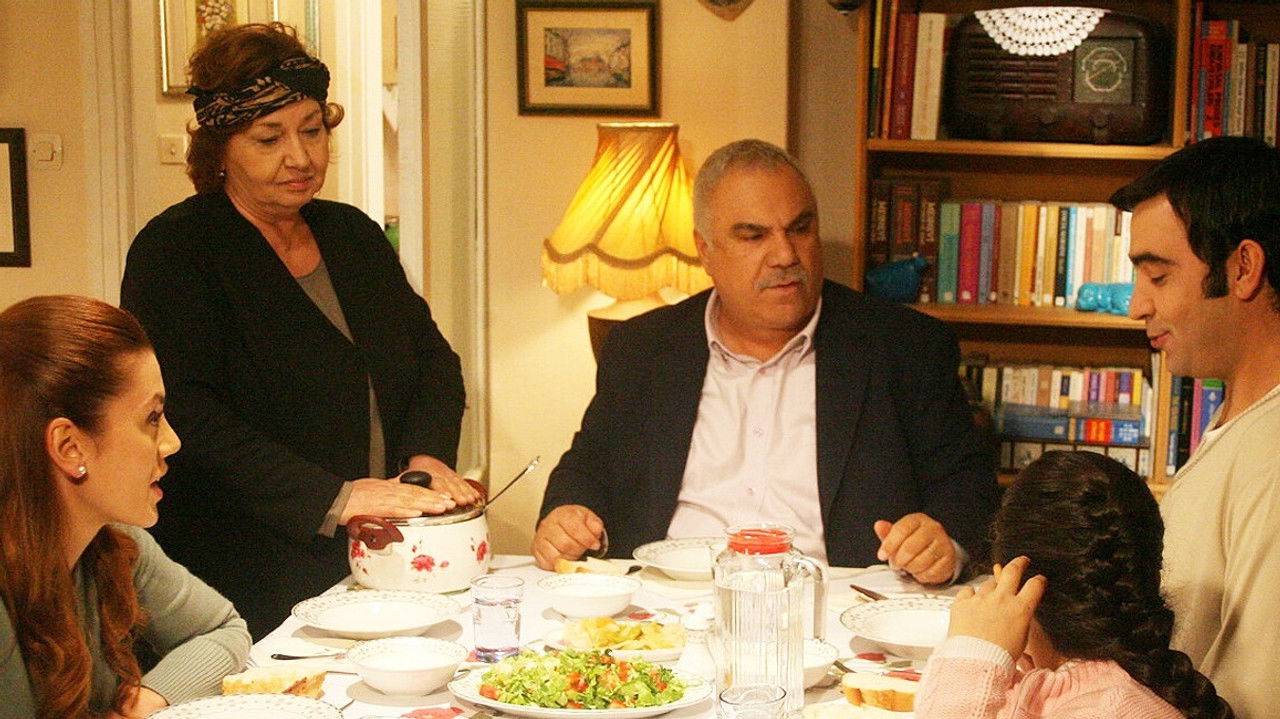 Yaprak Dökümü — Épisode 131