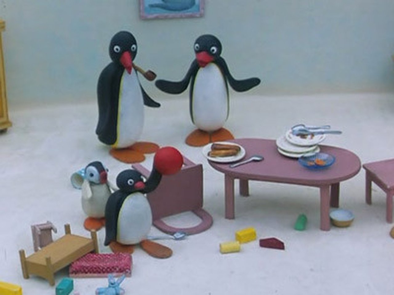 Pingu - Season 3 Episode 26 : Pingu and the Lost Ball