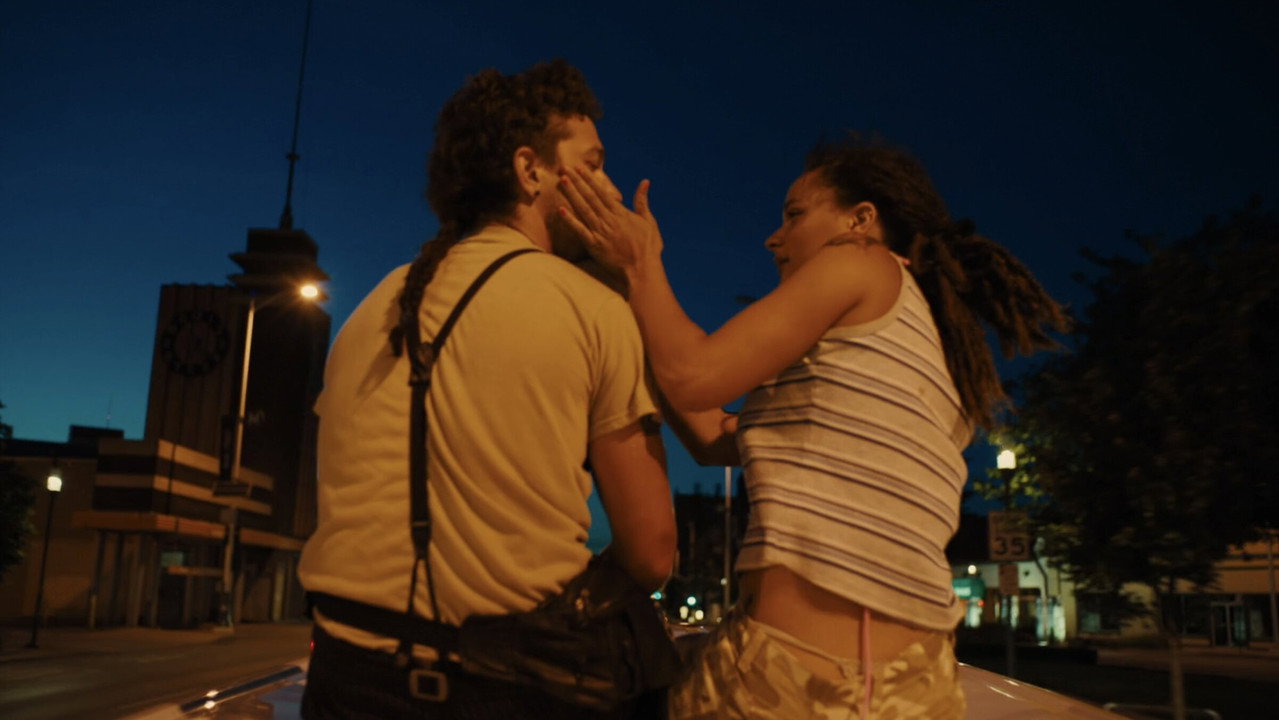 American Honey background 24