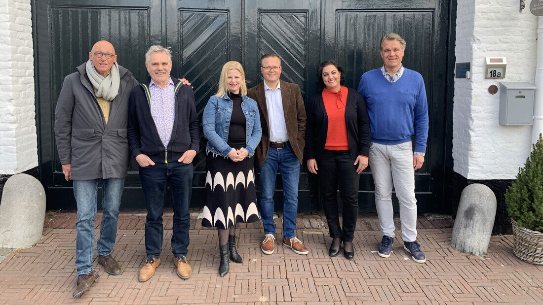 Bed & Breakfast - Season 15 Episode 4 : Episode 4