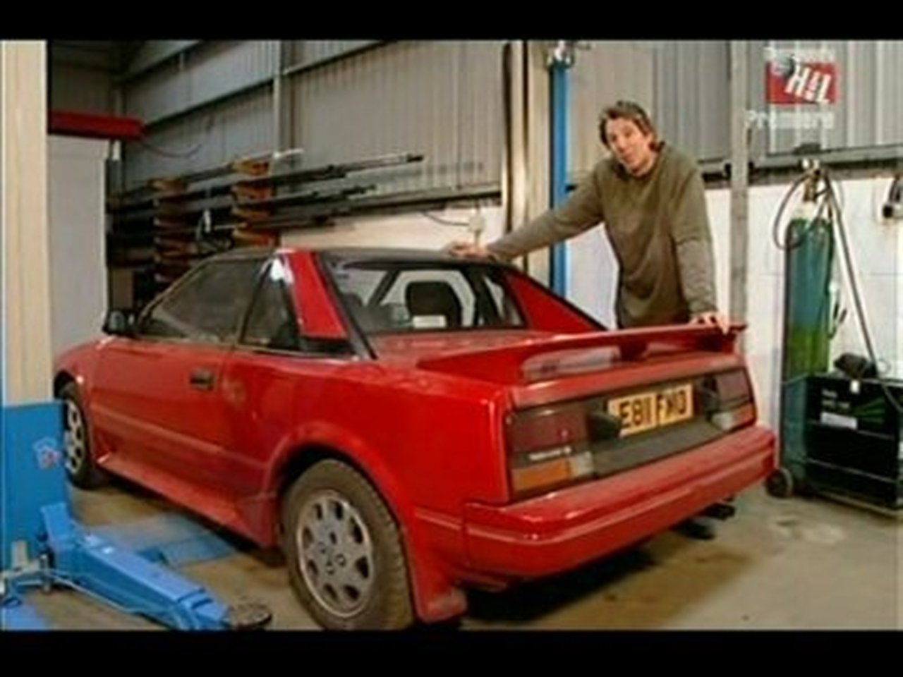 Wheeler Dealers - Season 2 Episode 1 : Toyota MR2 MKI (Part 1)