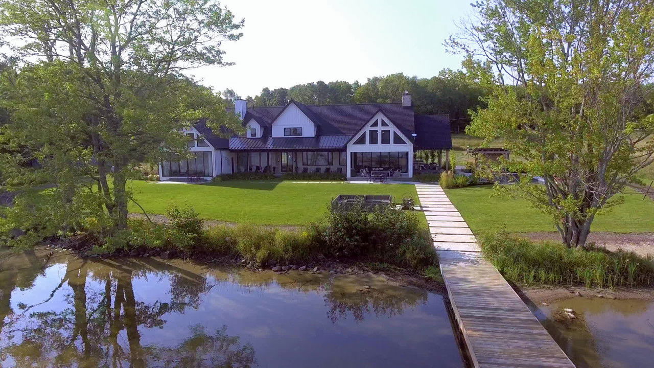 Lakefront Luxury — Épisode 6