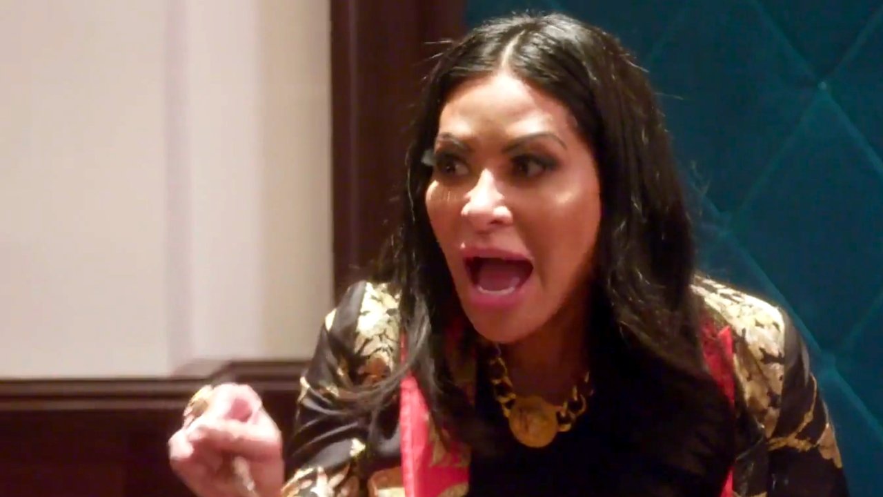 The Real Housewives of Salt Lake City - Season 1 Episode 11 : All Bets are Off