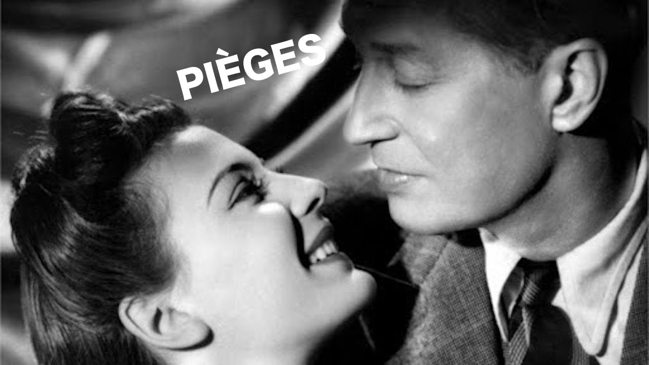 Pièges background