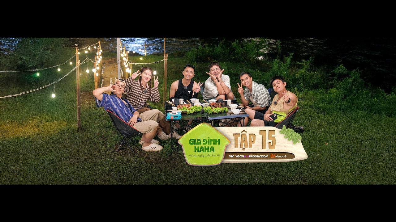 Gia Đình Haha backdrop