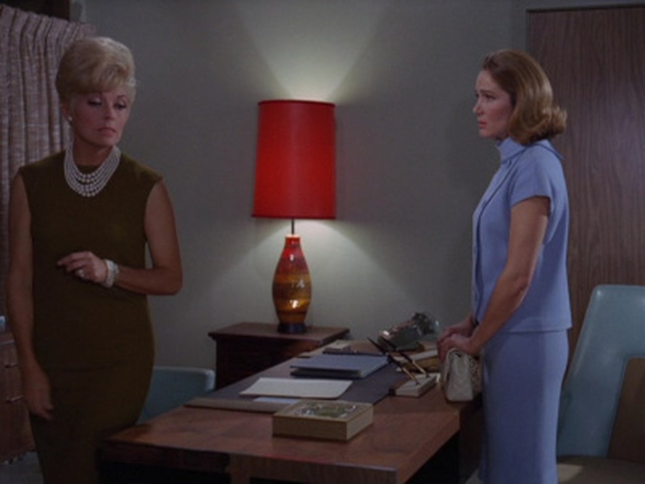 Mannix - Season 1 Episode 14 : Then the Drink Takes the Man