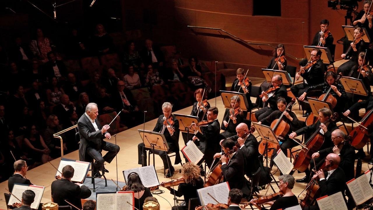 Great Performances - Season 47 Episode 21 : LA Phil 100