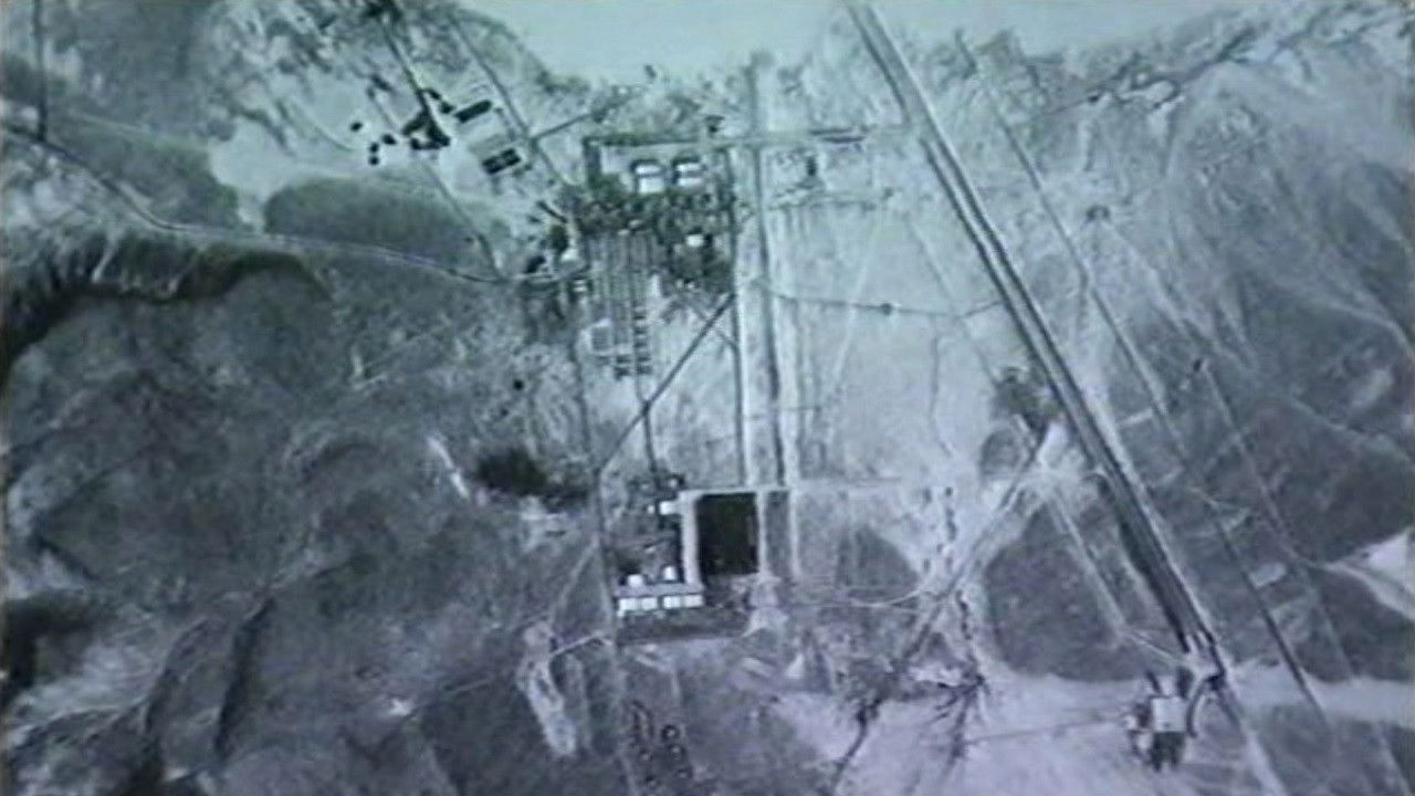 Dossiers OVNI Secrets - Réalités — Dreanland Zone 51 : Des ovnis dans le désert