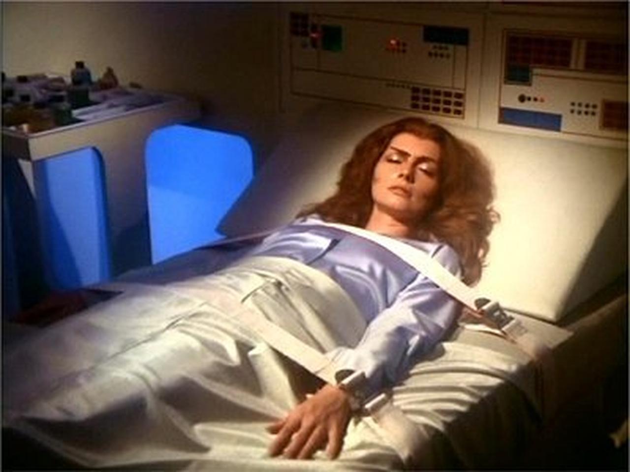 Space: 1999 - Season 2 Episode 14 : Space Warp