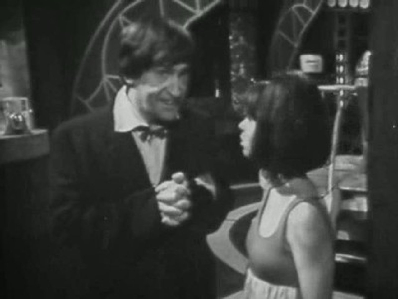 Doctor Who - Season 6 Episode 4 : The Dominators (4)