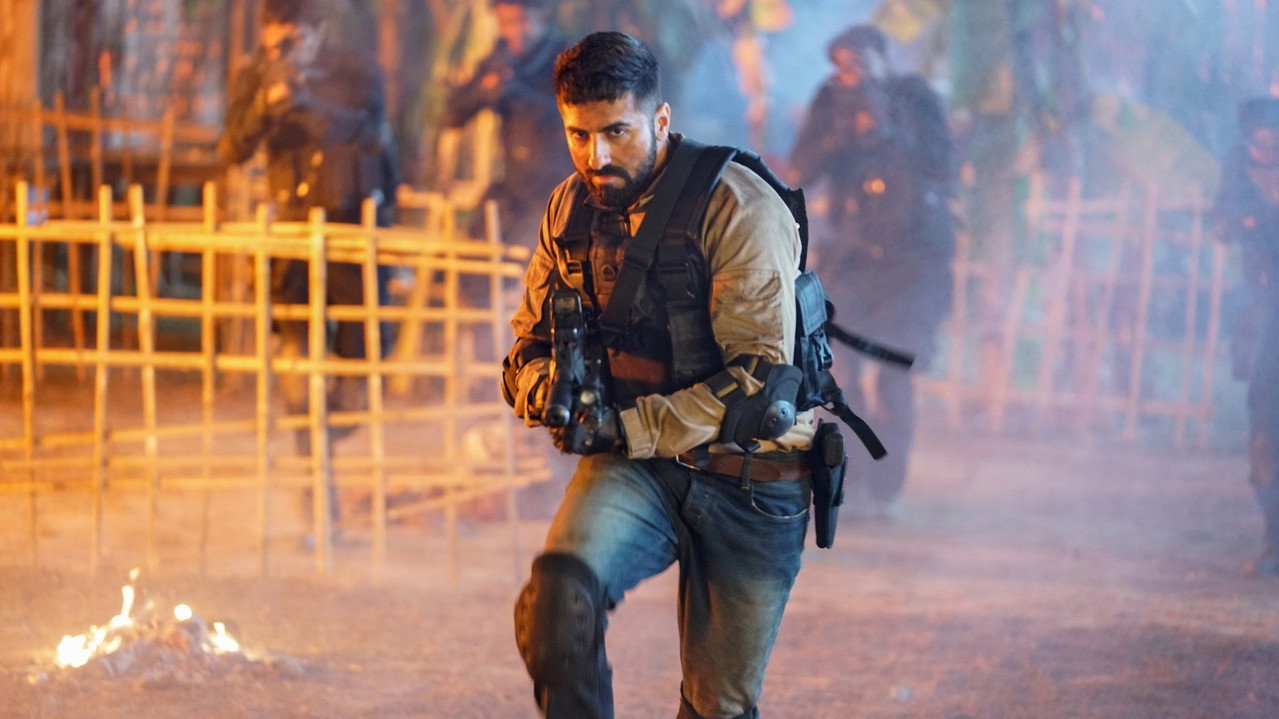 Anek (2022) Hindi HD backdrop