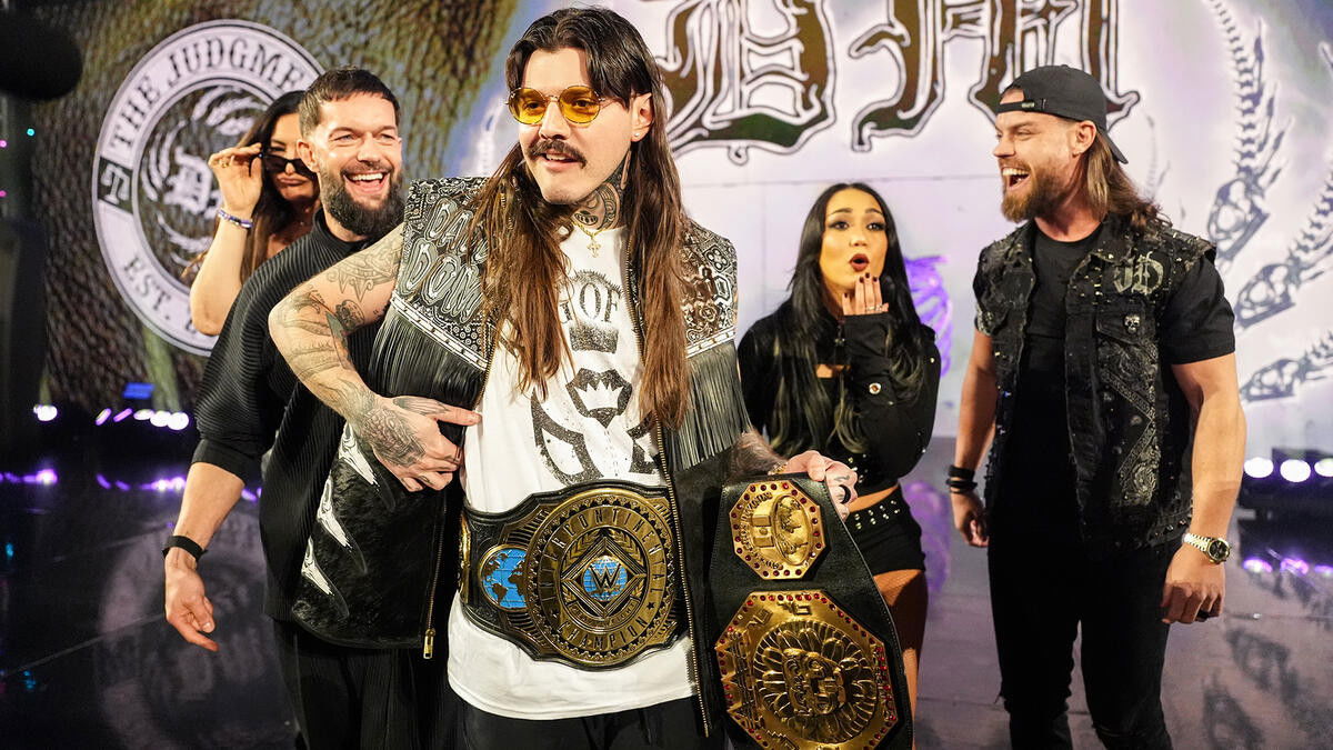 Raw - Season 33 Episode 48 : December 1, 2025