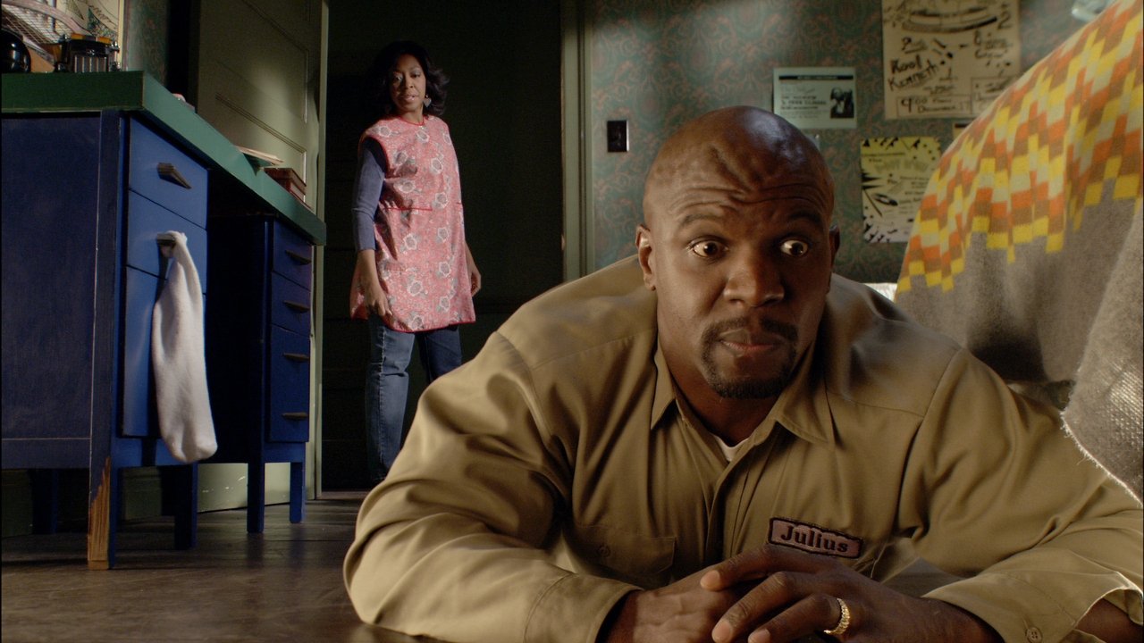 Everybody Hates Chris - Season 1 Episode 20 : Everybody Hates Playboy
