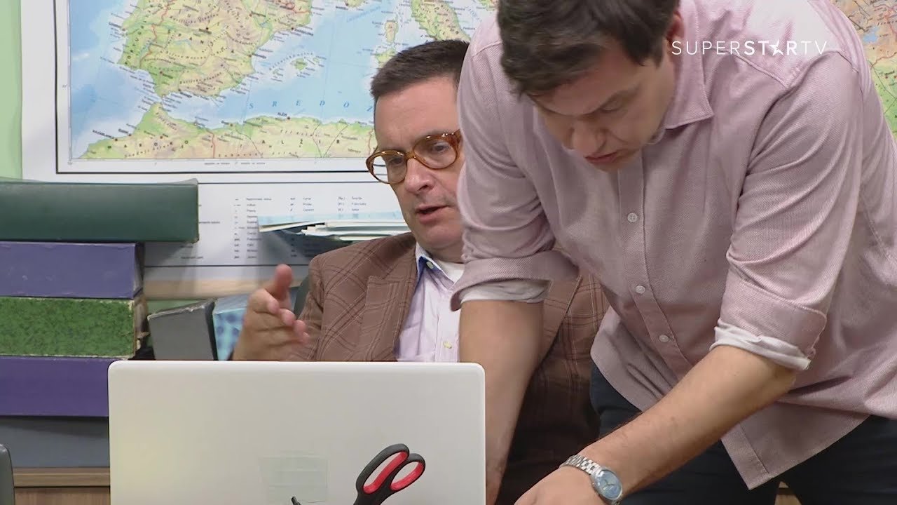 Government Job - Season 7 Episode 159 : 1241 Bog kompjuteristike