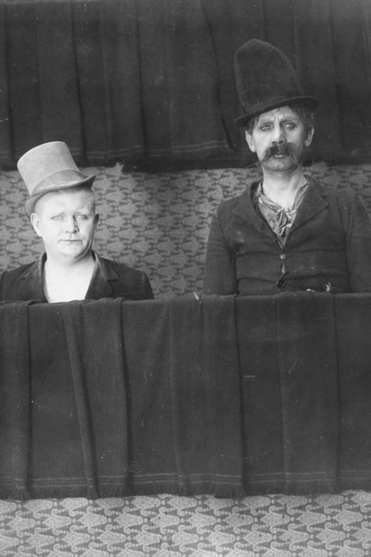 Zwei Vagabunden im Prater Backdrop