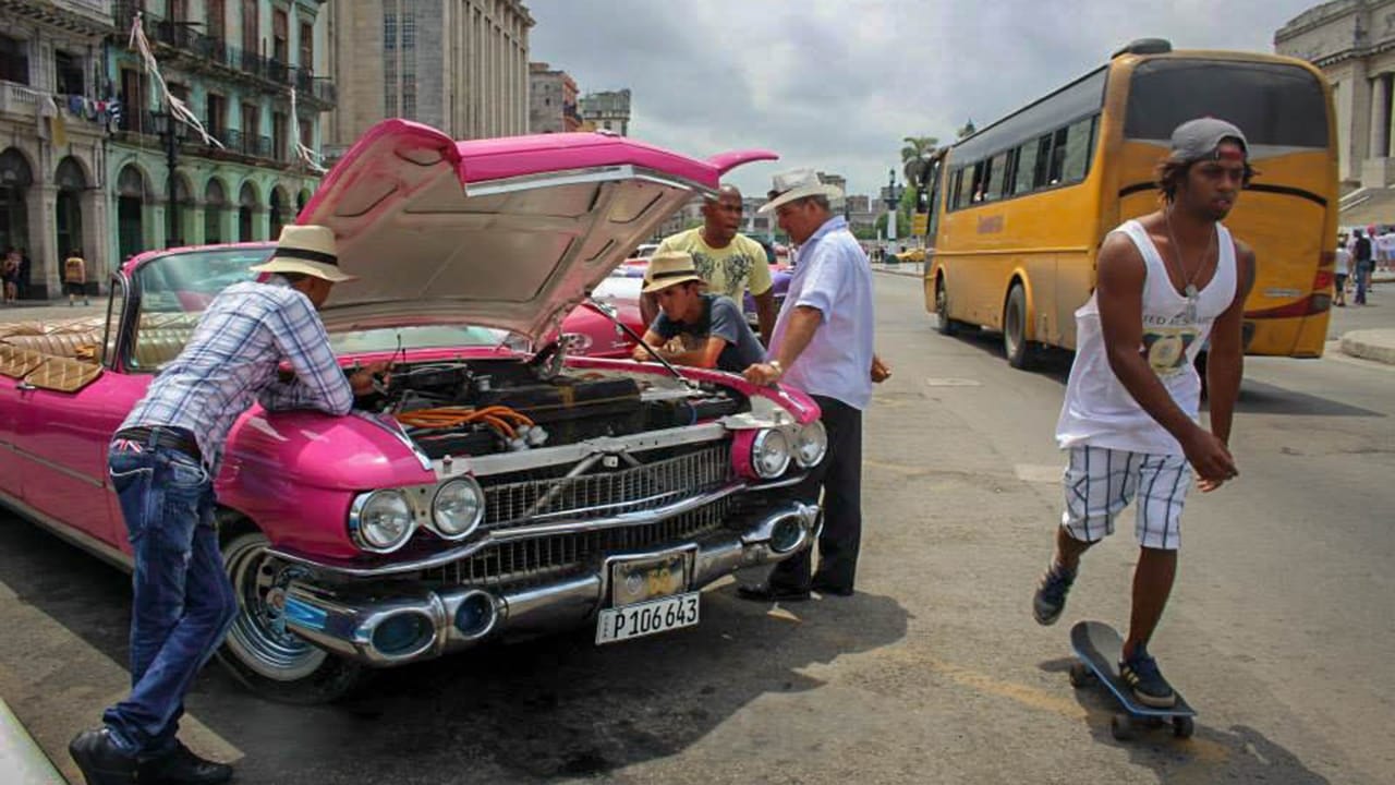 Foreign Correspondent - Season 24 Episode 17 : Cuba - Neighbours