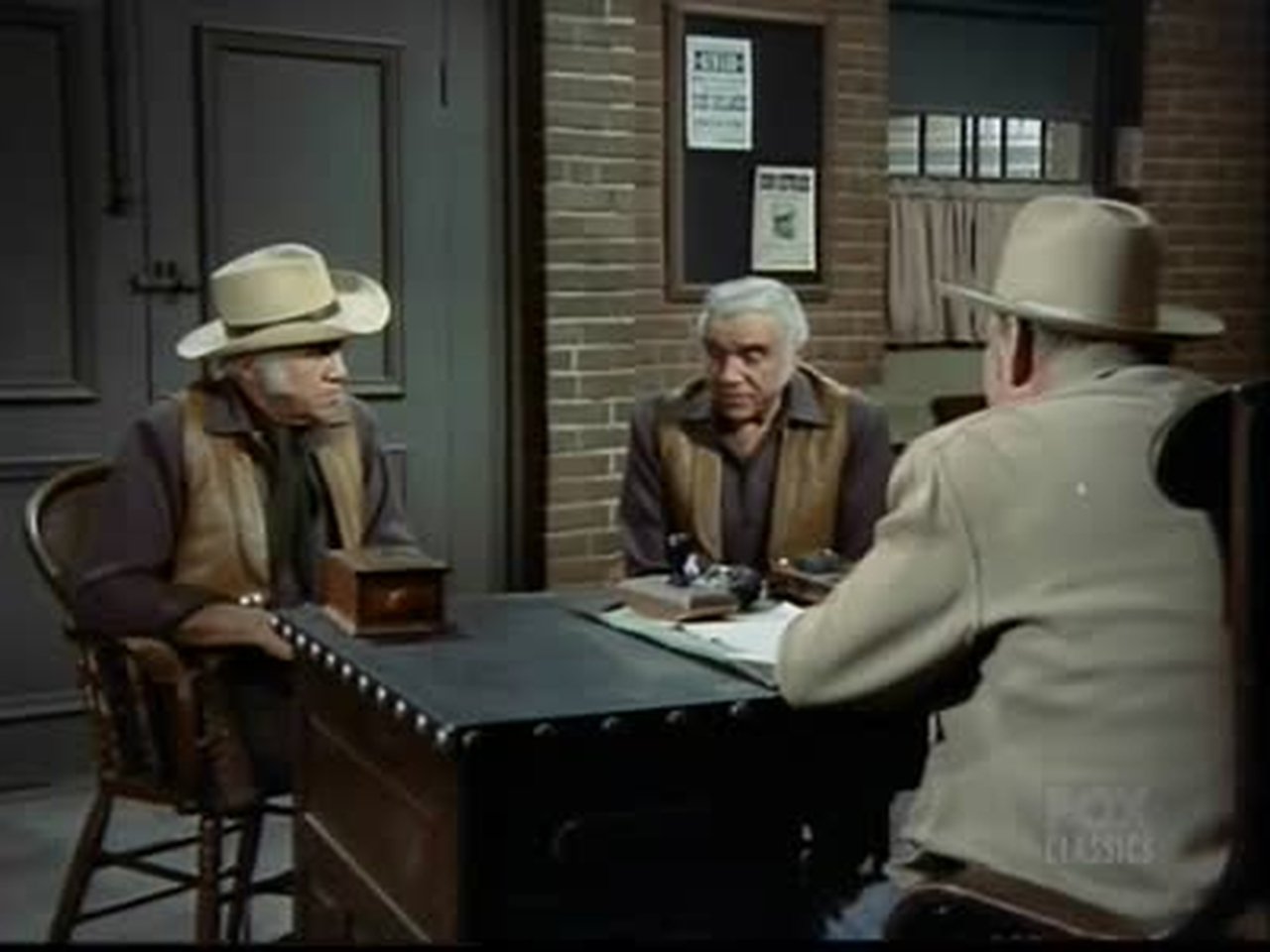 Bonanza - Season 13 Episode 26 : One Ace Too Many