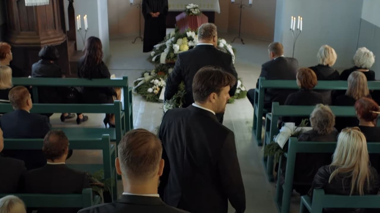 Scen från Class Reunion 2: A Wedding and a Funeral