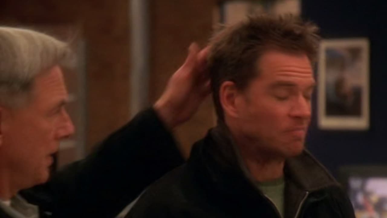 NCIS - Season 0 Episode 21 : Hit the Head Montage