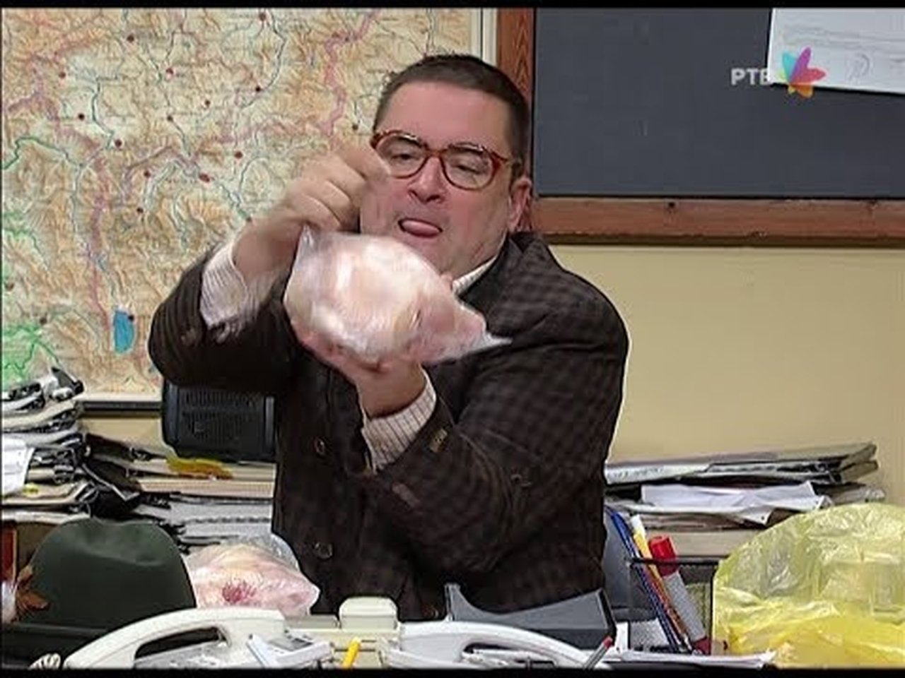 Državni posao - Season 7 Episode 18 : 1100 Čeprkanke