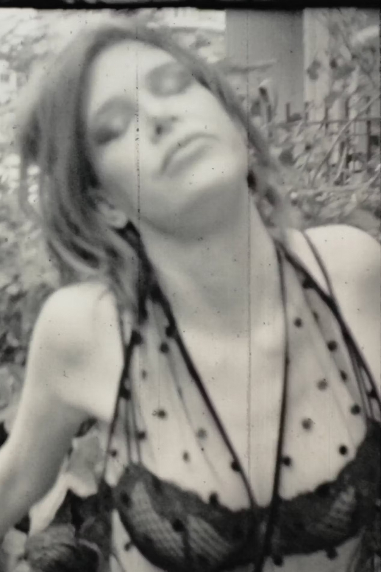 Paz de la Huerta Backdrop