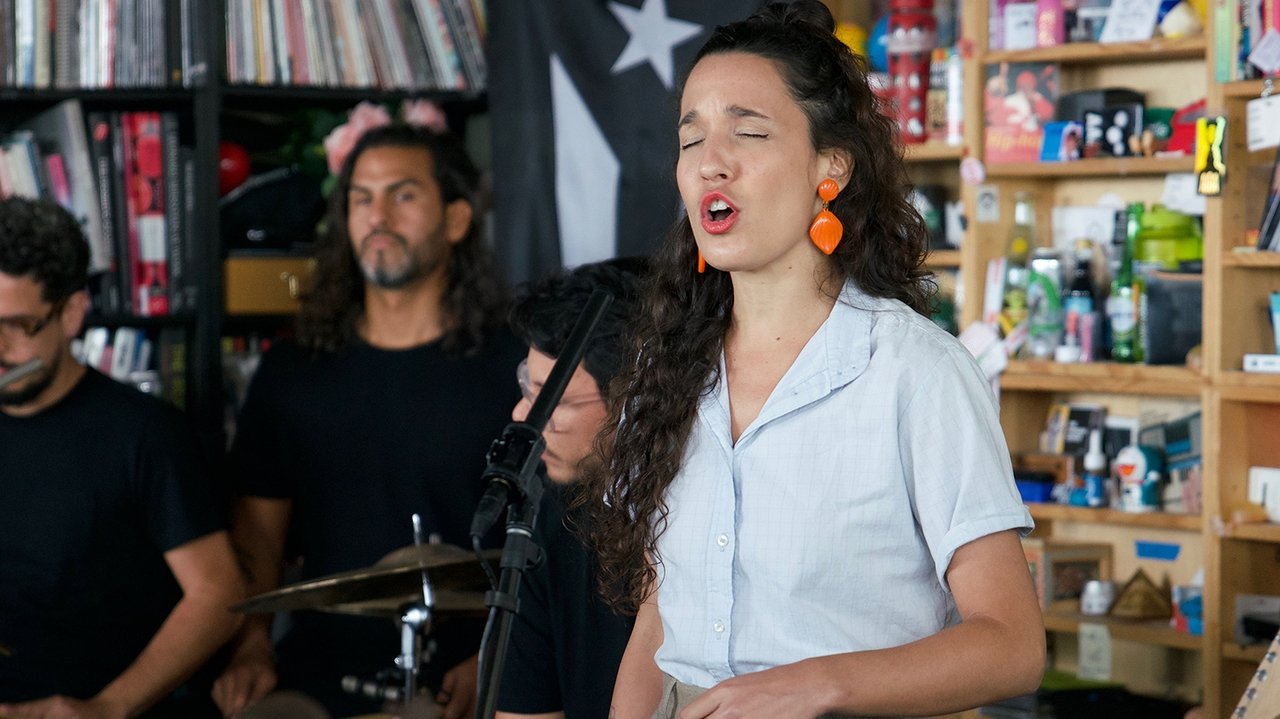 NPR Tiny Desk Concerts - Season 12 Episode 61 : iLe