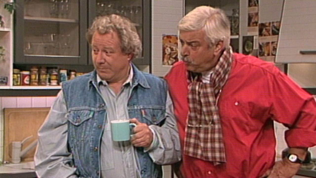 Oppassen!!! - Season 4 Episode 4 : Grandpa Henry is cheating