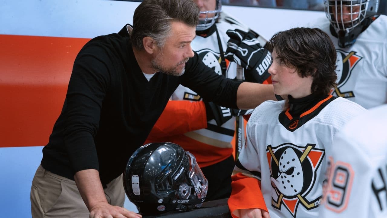 The Mighty Ducks: Game Changers - Season 2 Episode 10 : Lights Out