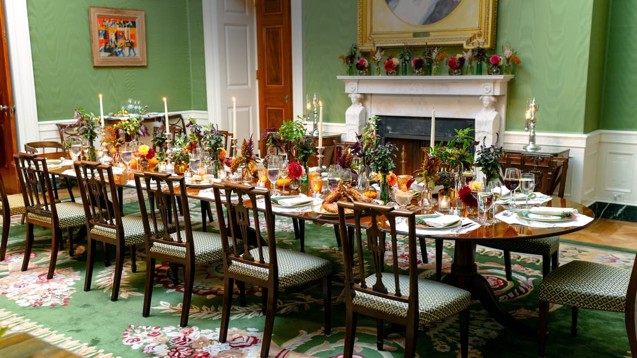 A White House Thanksgiving background