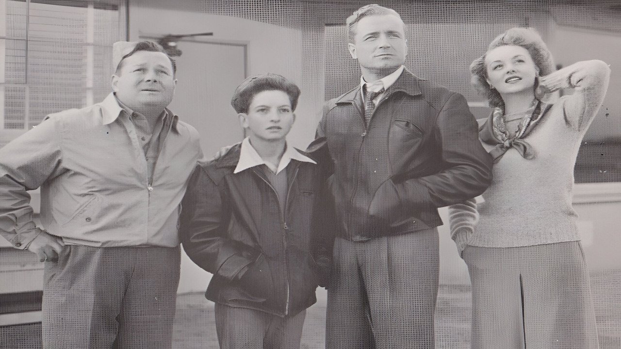 Hop Harrigan: America's Ace of the Airways