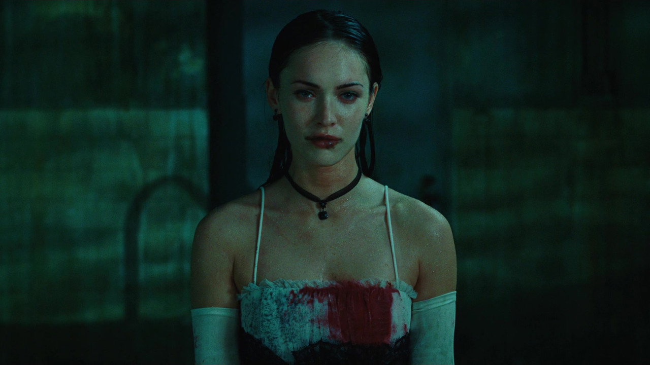 Jennifer's Body background 106