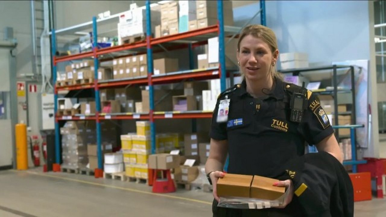 Border Control: Sweden - Season 1 Episode 10 : Loads of Beer
