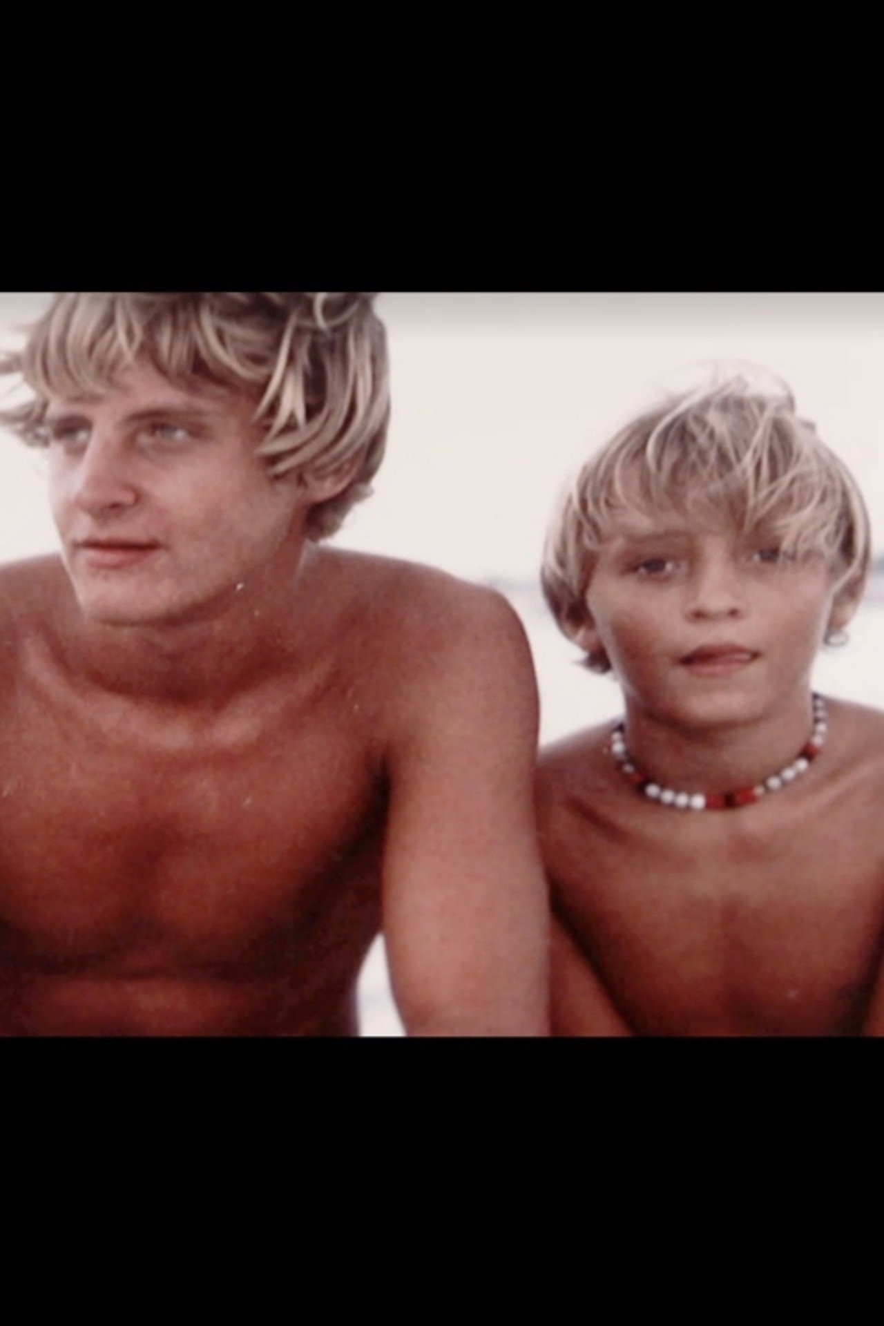 Deux frères en solitaire filmaffisch
