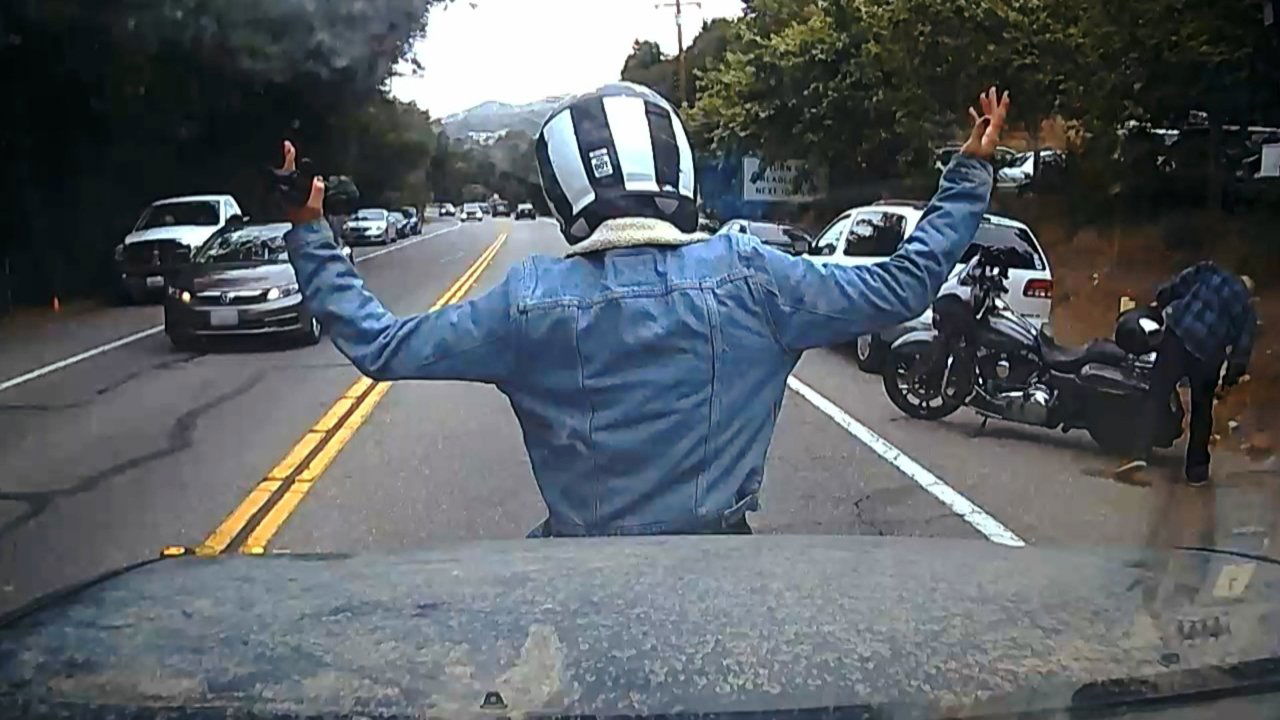 Road Wars - Season 1 Episode 13 : Full Throttle Semi Disaster