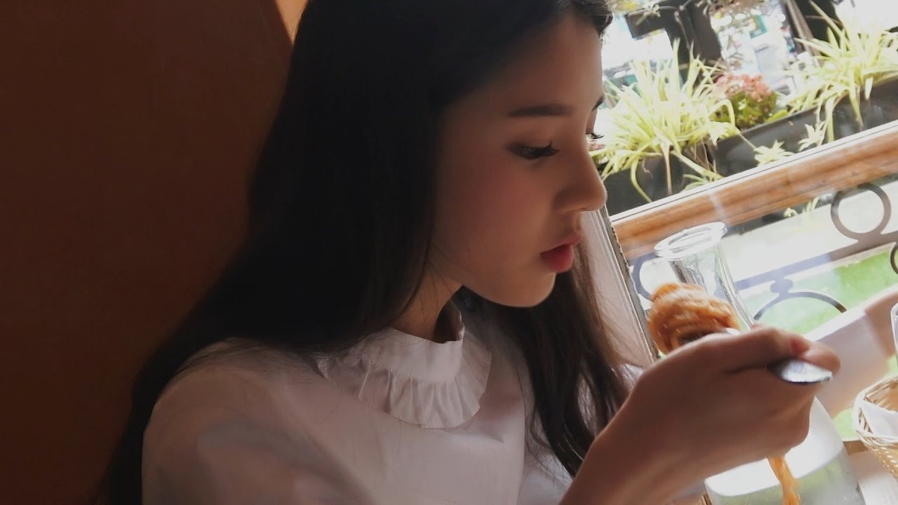 LOONA TV - Season 1 Episode 7 : Episode 7 - HeeJin