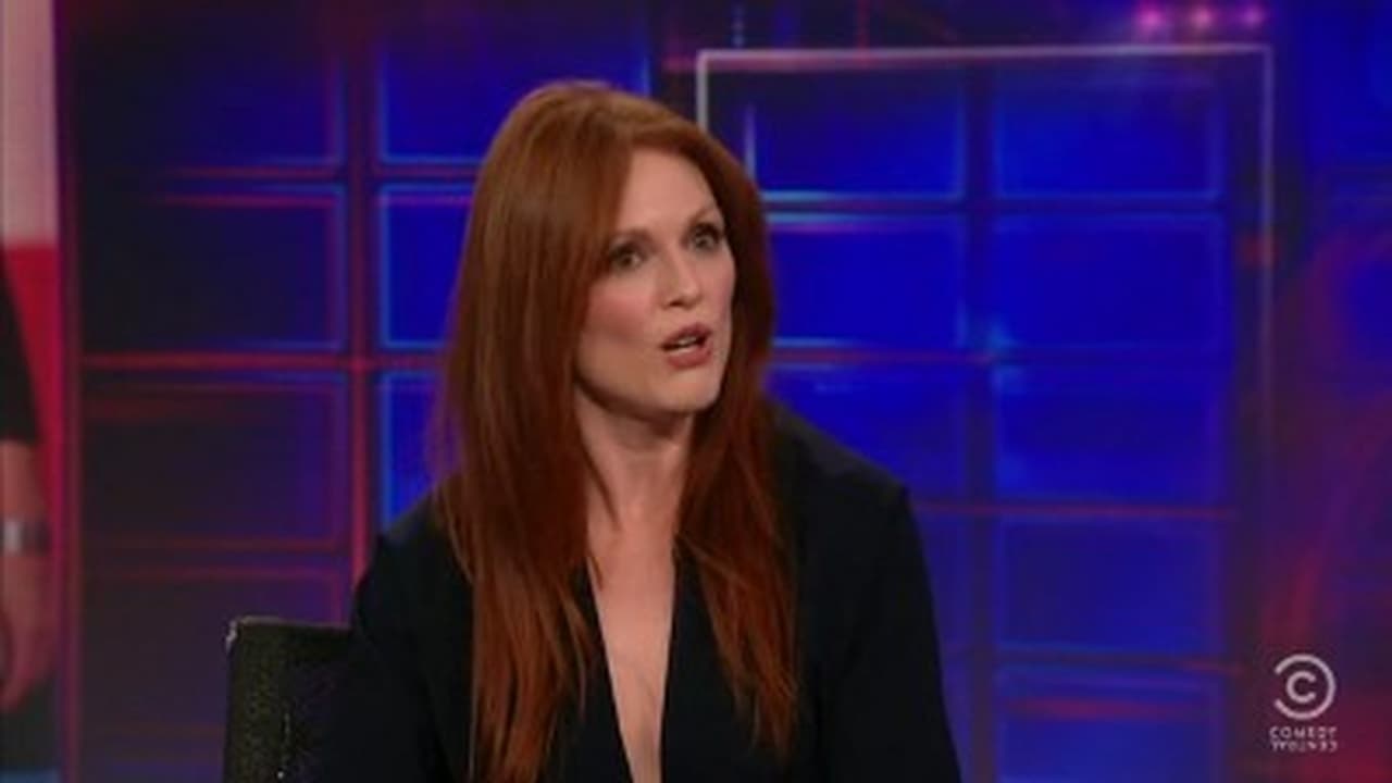 The Daily Show with Trevor Noah - Season 17 Episode 69 : Julianne Moore