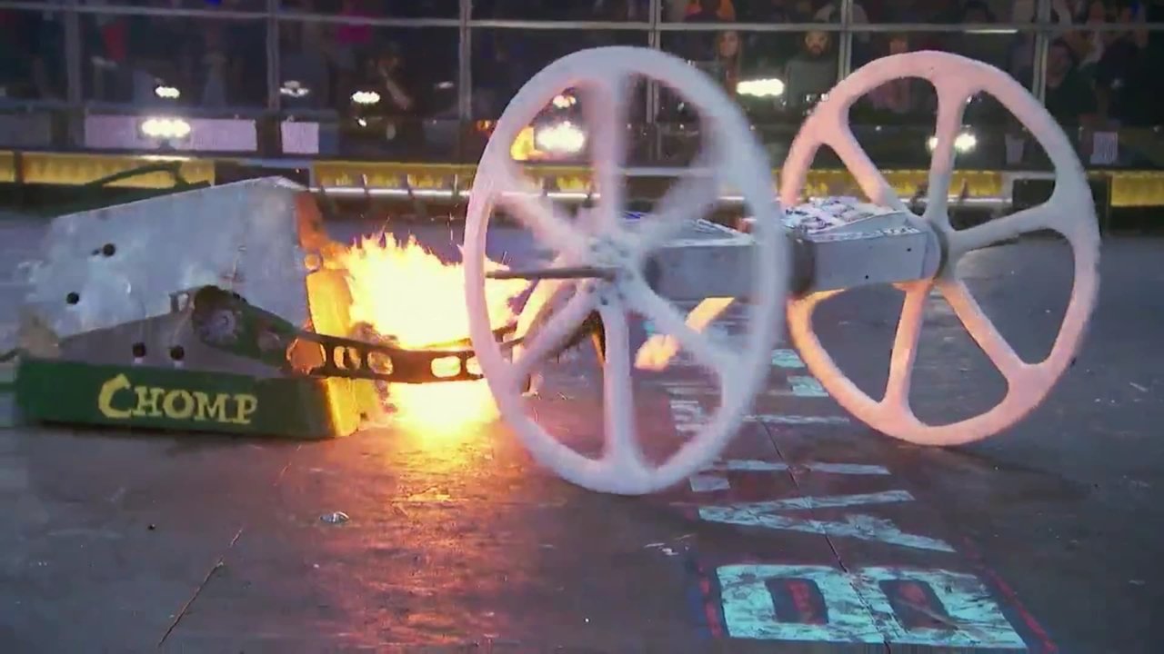BattleBots - Season 3 Episode 9 : Ice, Ice, Baby