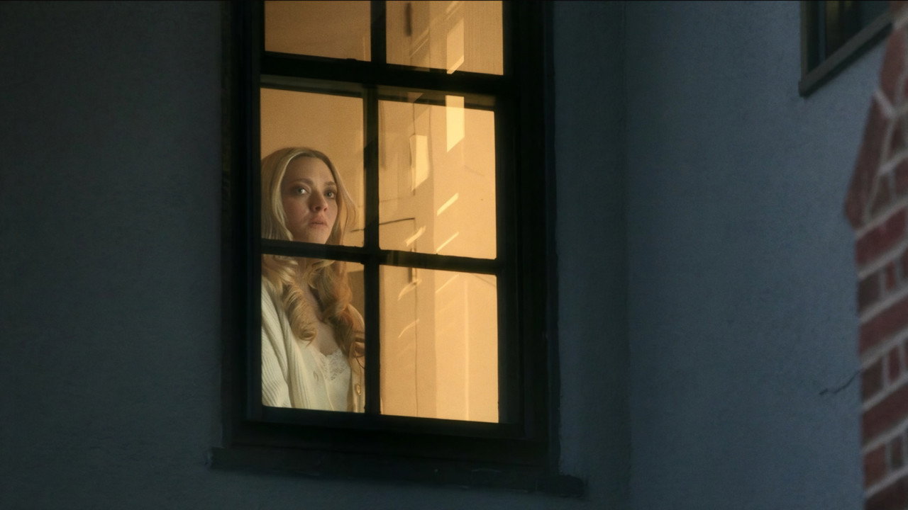 The Housemaid background 76