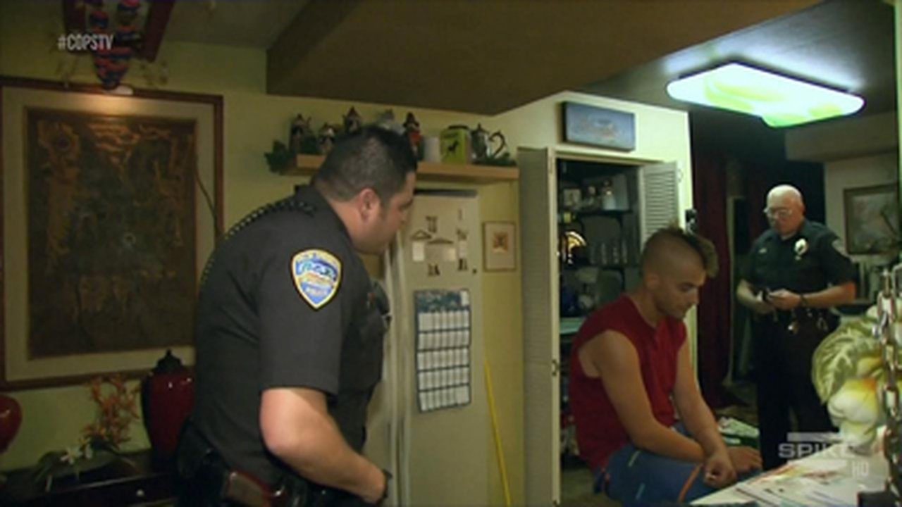 Cops - Season 27 Episode 1 : Mohawked Cleaning Service