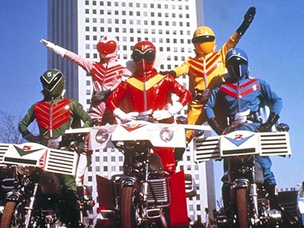 Himitsu Sentai Gorenger - Season 0 Episode 8 : Himitsu Sentai Gorenger: The Bomb Hurricane