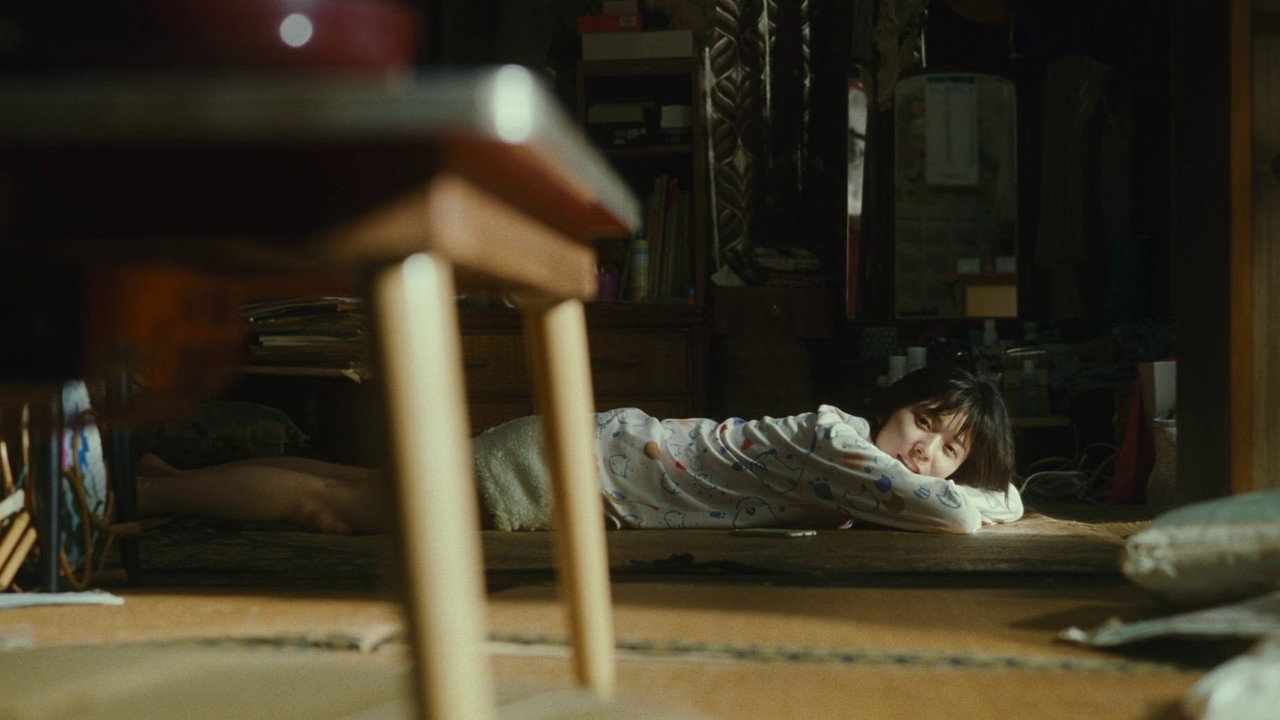 Shoplifters background 89