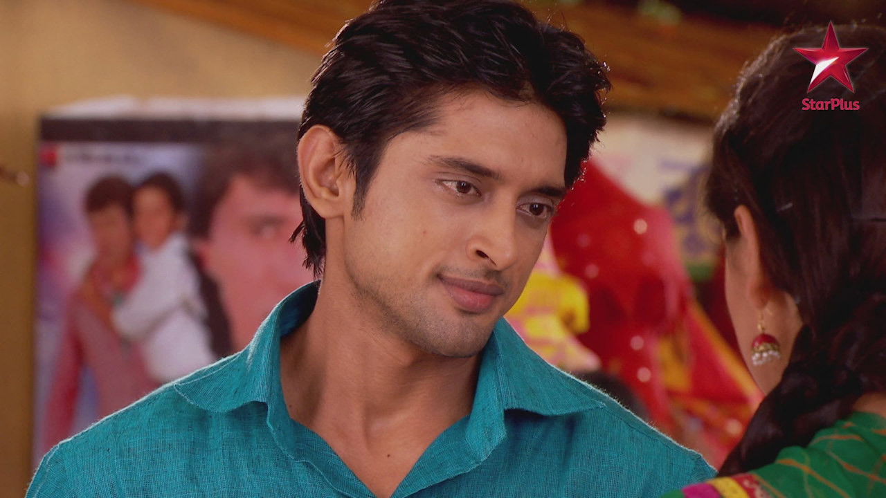 Iss Pyaar Ko Kya Naam Doon? backdrop